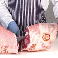 Leg – Carvery French-trimmed, with chump Meat Cut Spec Step 1